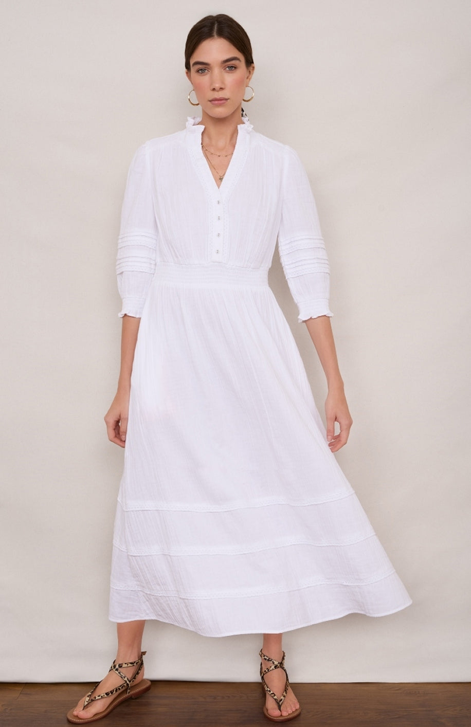 ALINA – ELEGANT LACE WHITE DRESS