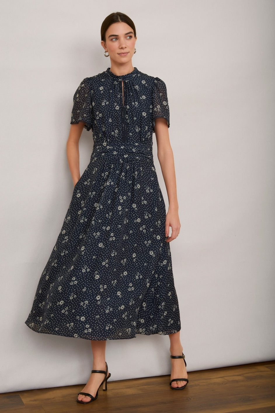 princess polly baby blue dress The Marie Dress in Ditsy Blue Floral Linen L main image 1