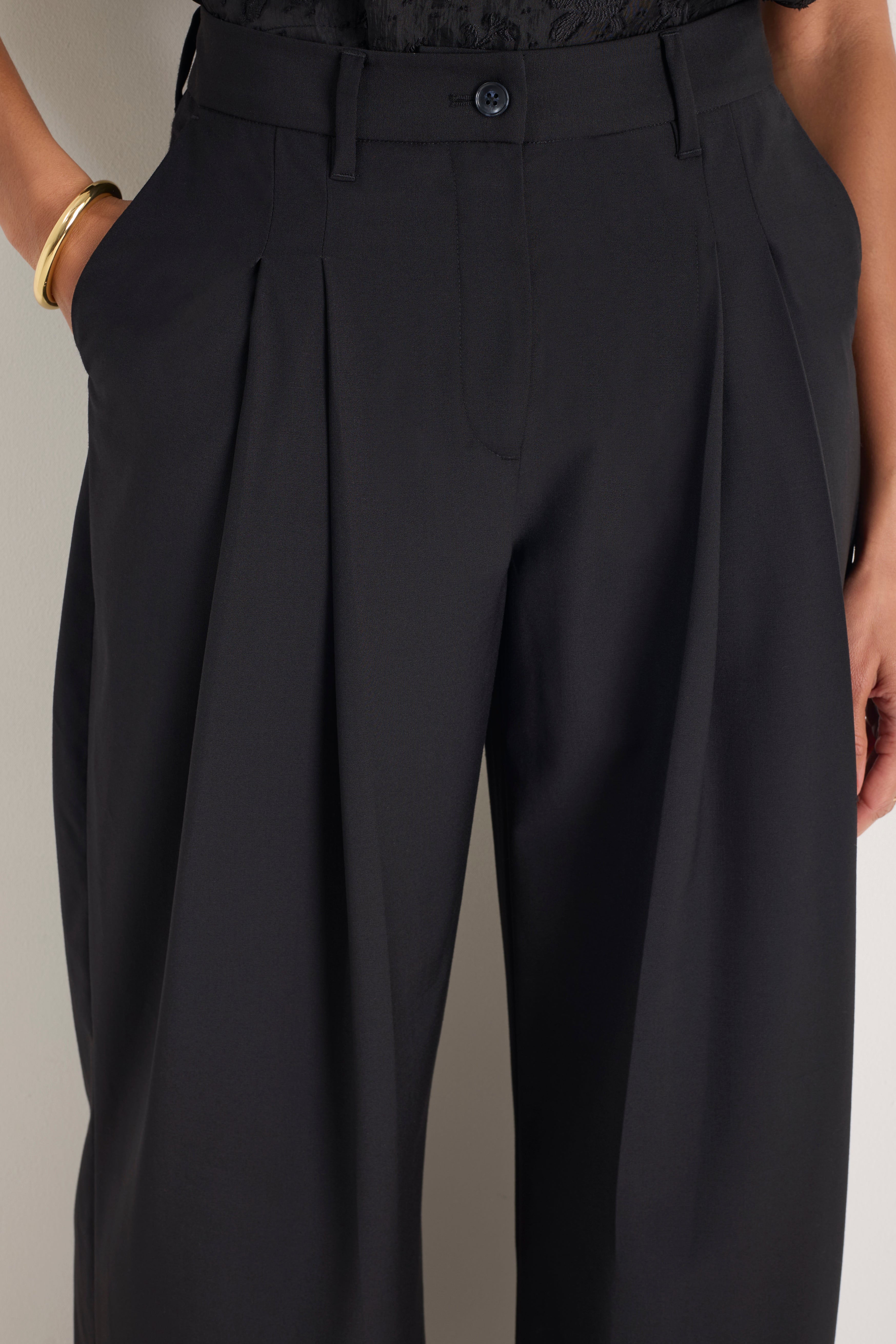 Cath x WYSE Audrey Pleat Trouser - Black – WYSE London