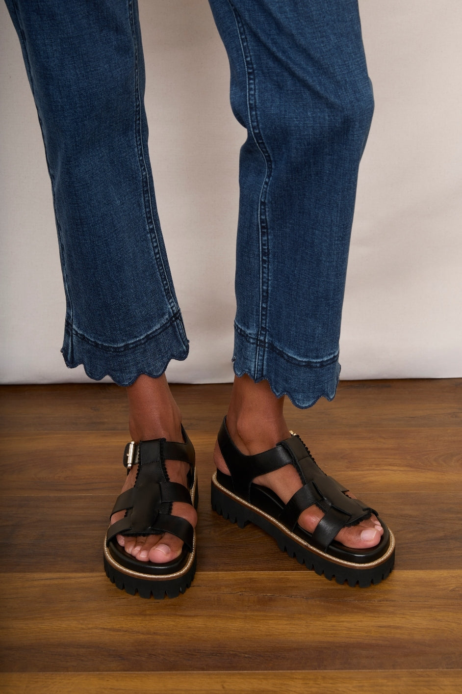 Chunky Sandals Dr Martens Sandals Outfits Dr Martens Myles Chunky