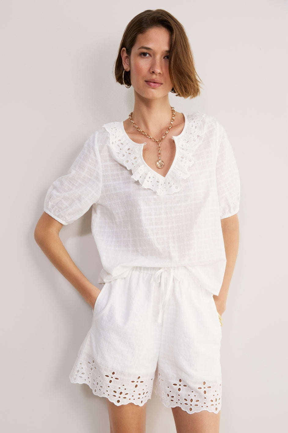 Lucie Broderie Top - White – WYSE London