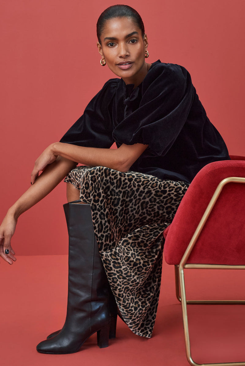 How to Style Leopard Print Clothing: A Complete Guide