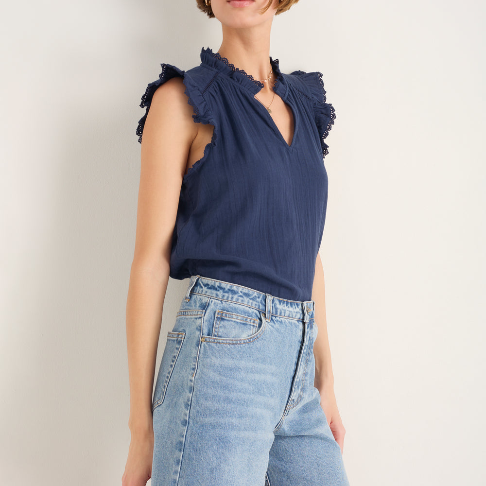 Brielle Long Scallop Short - Mid Wash