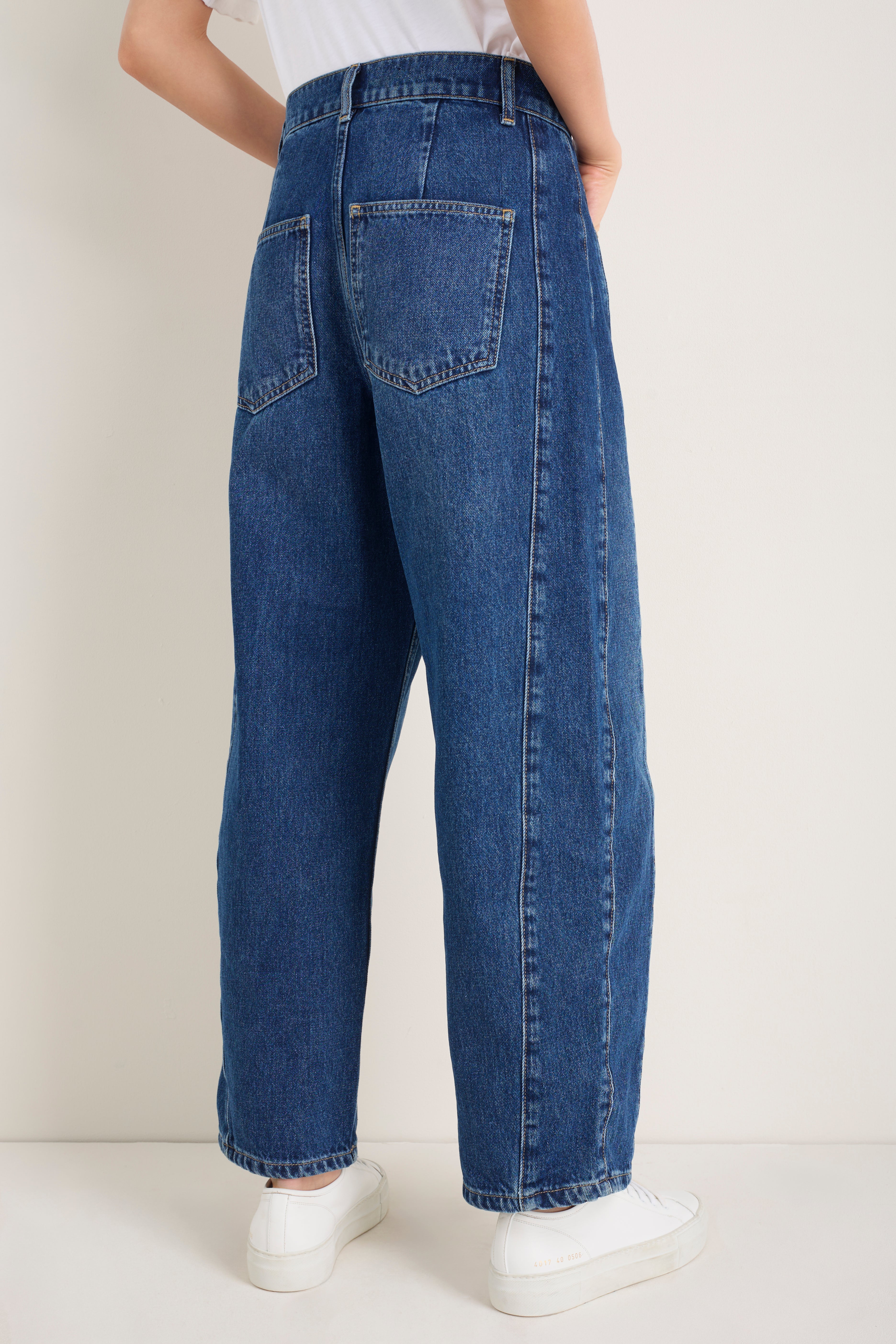 Charlie Curved Pocket Horseshoe Jean - Dark Mid Wash