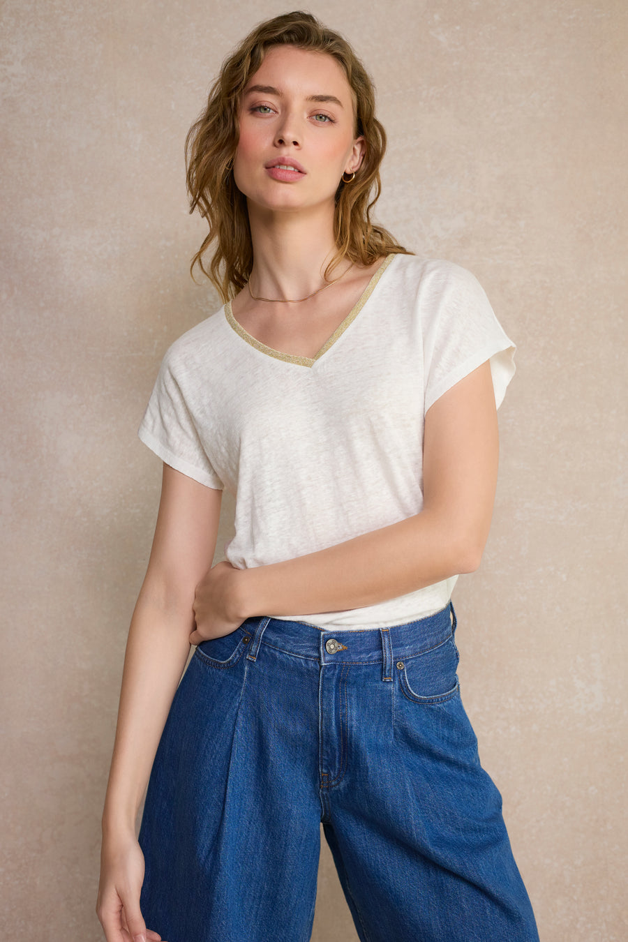 Chiara Linen V Neck Tee - White