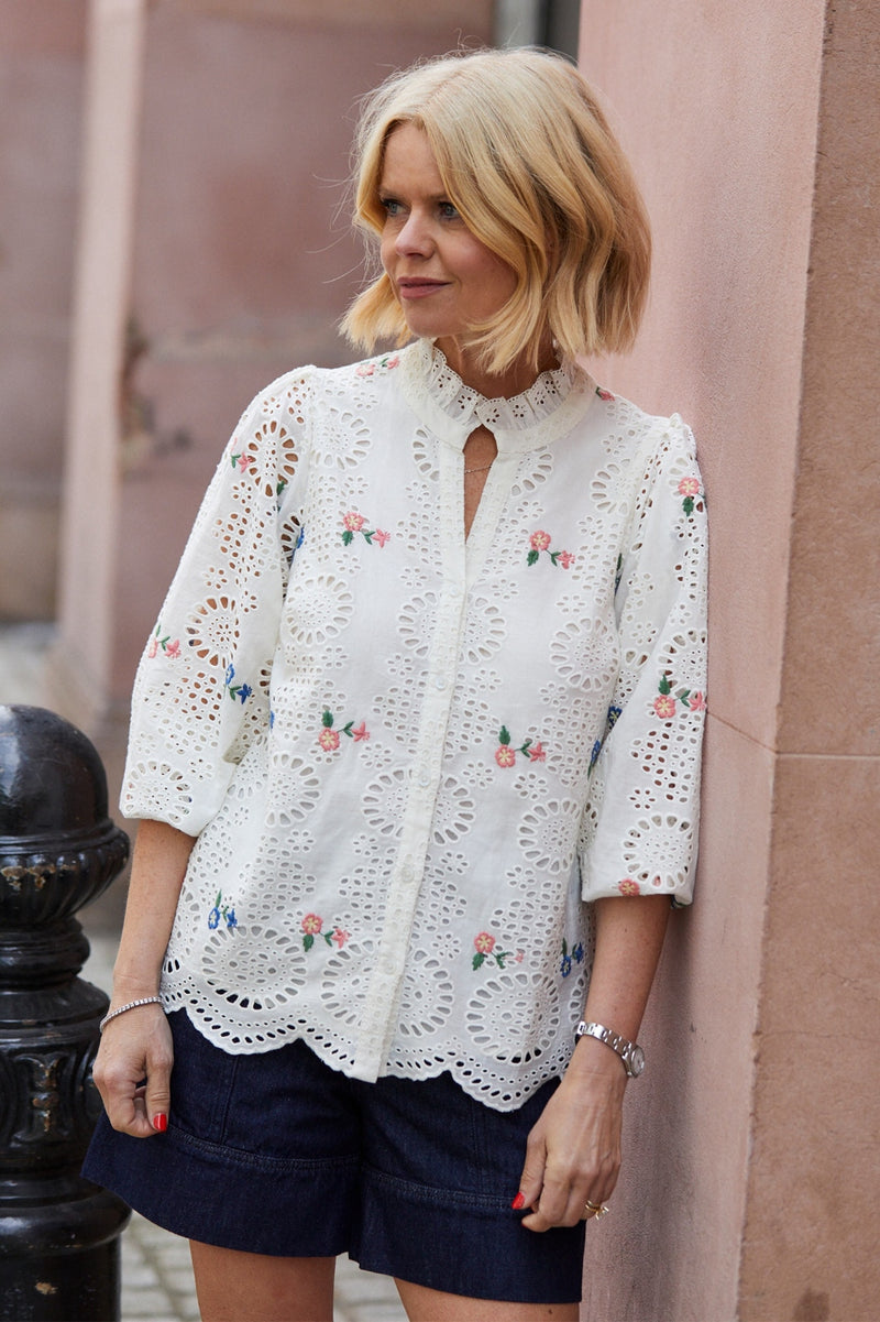 Ellie Embroidery Blouse - White/Multi