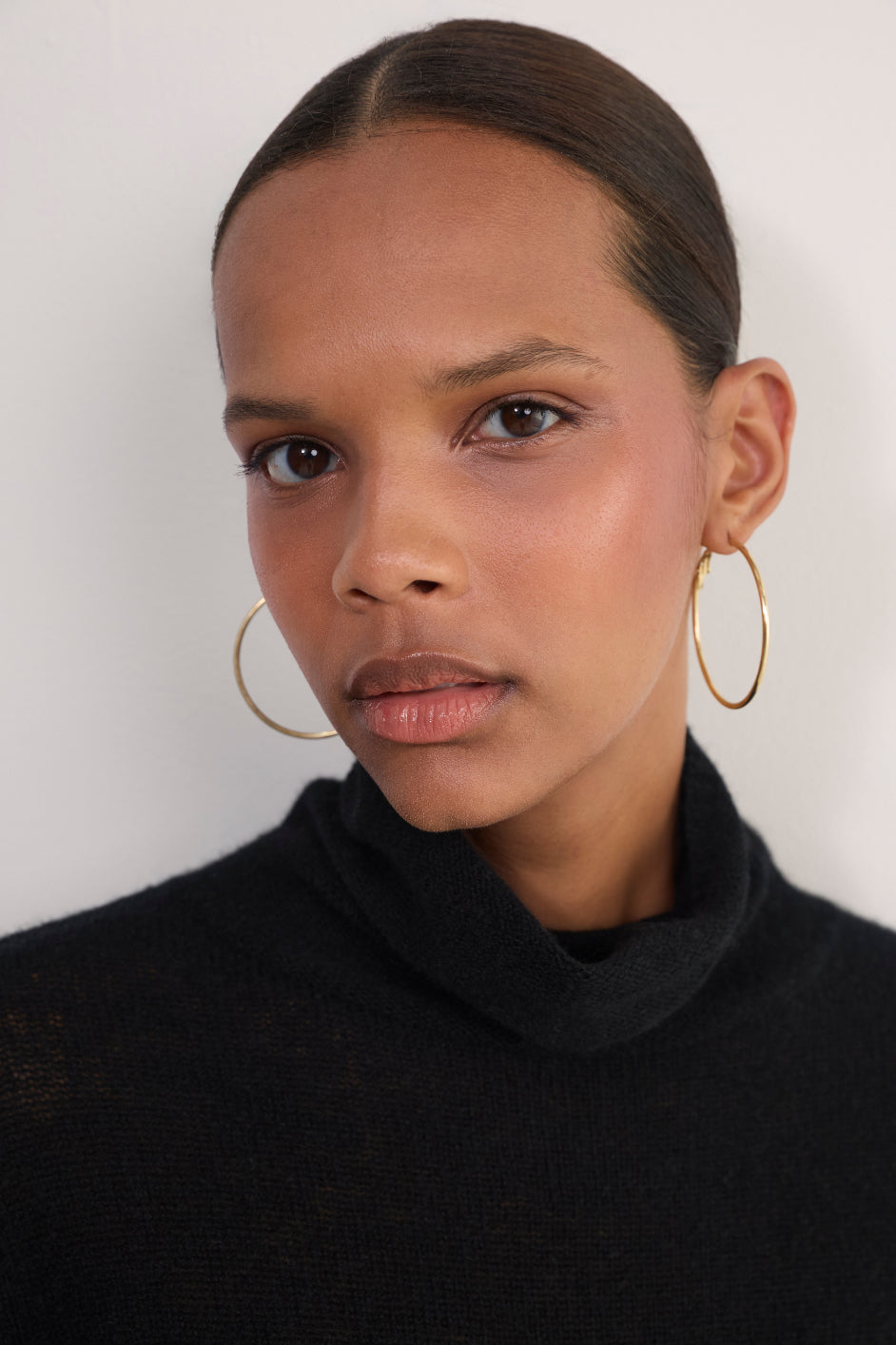 Erica Davies x WYSE Cashmere Roll-Neck Jumper - Black