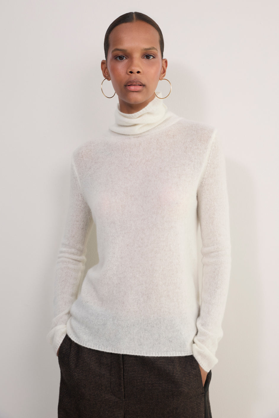 Erica Davies x WYSE Cashmere Roll-Neck Jumper - Ivory