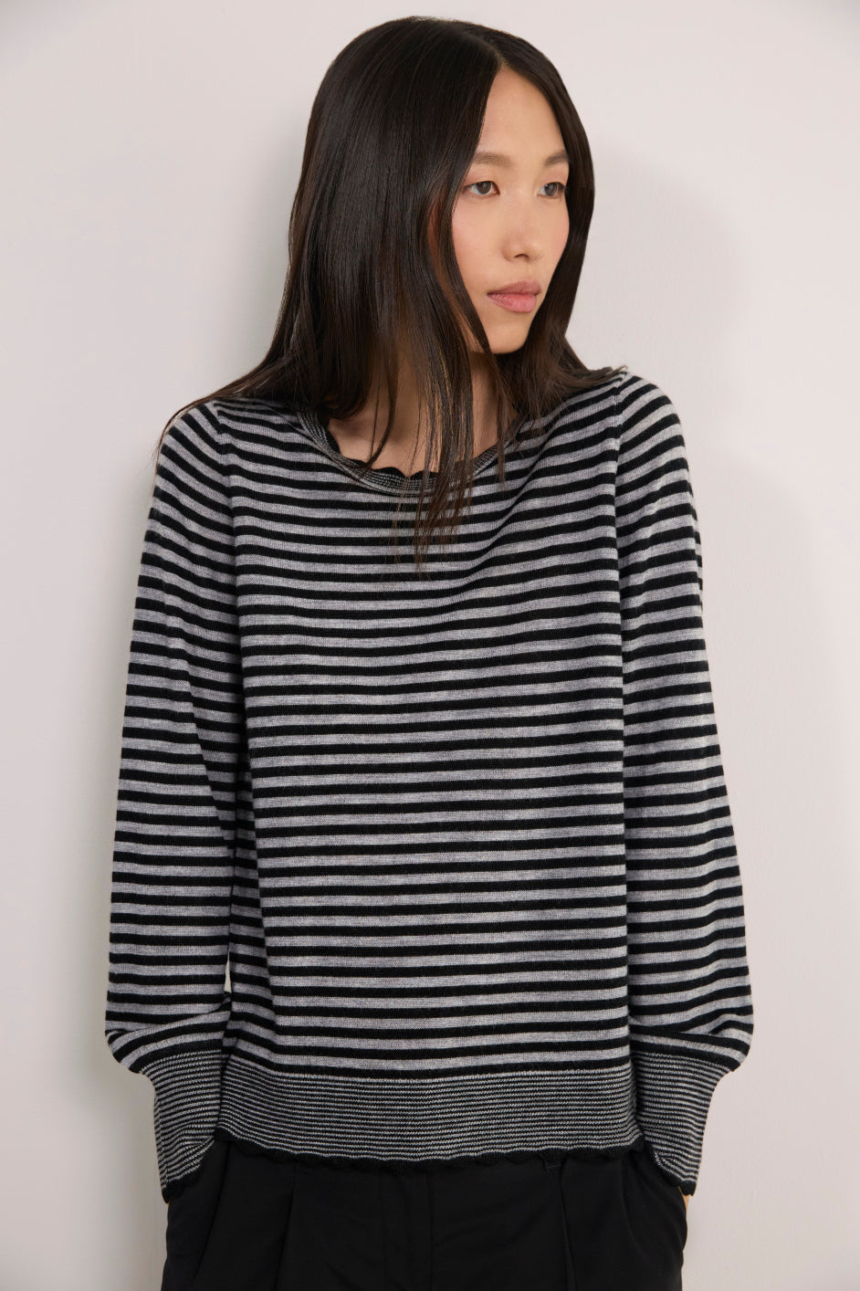 Fleurine Scallop Jumper - Black/Grey Micro Stripe