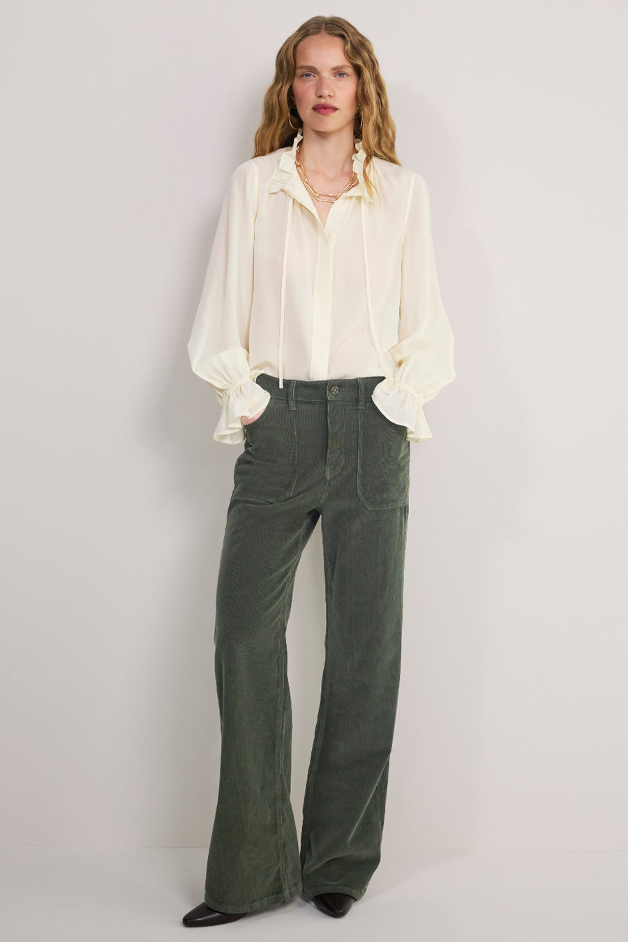 Flossie Carpenter Flare Cord Trouser - Olive