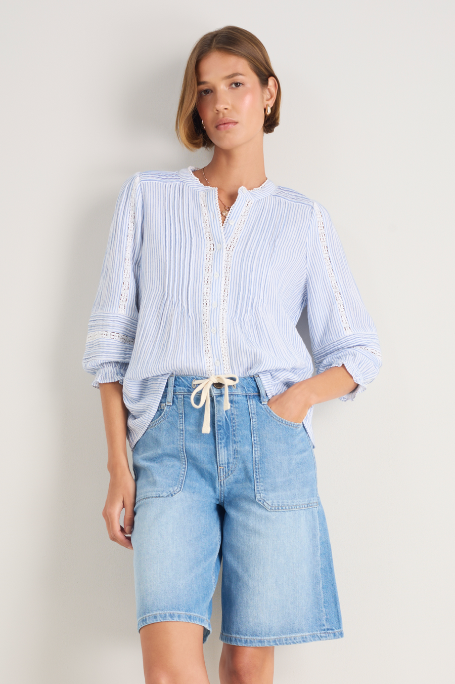 Tallulah Carpenter Tie Short - Light Wash