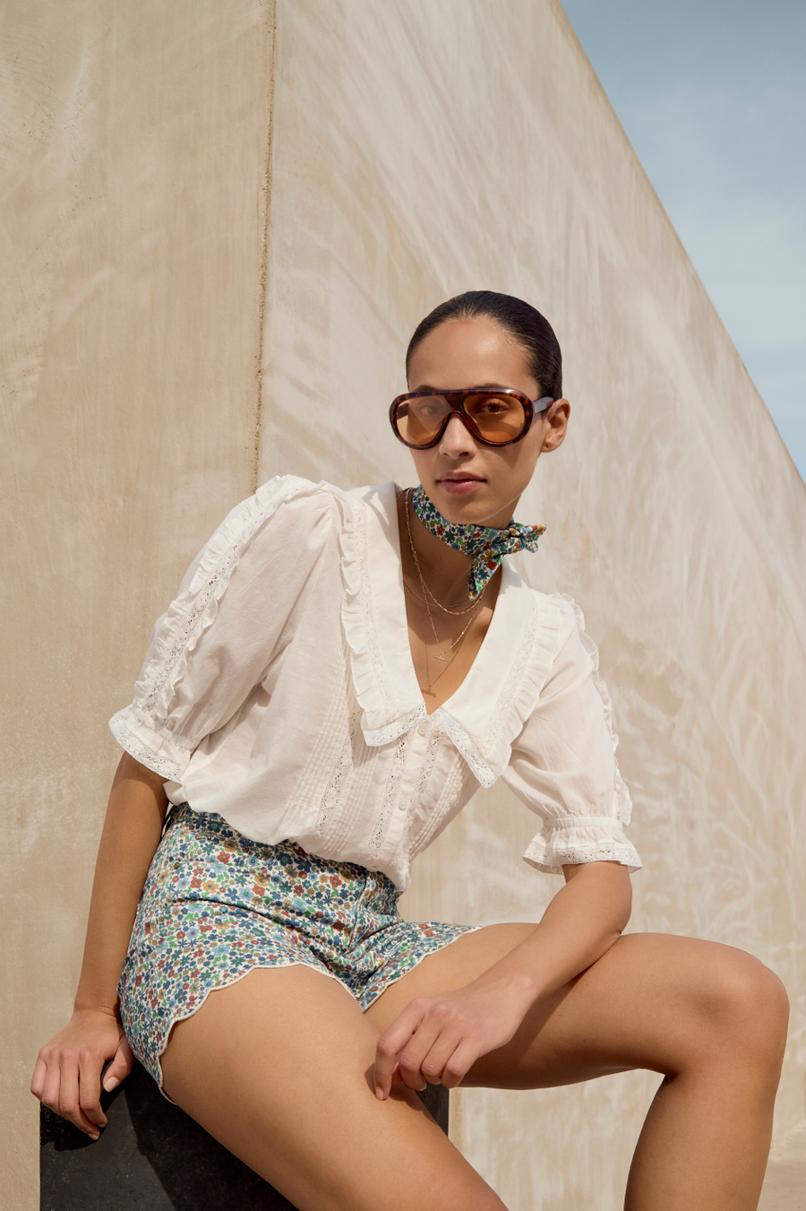 Ruby Scallop Short - Multi Meadow Garden