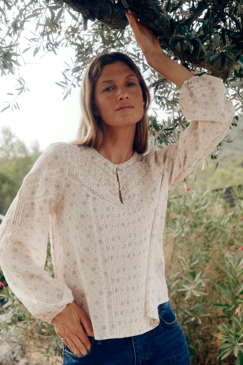 Flora Blouse - Floral Jacquard