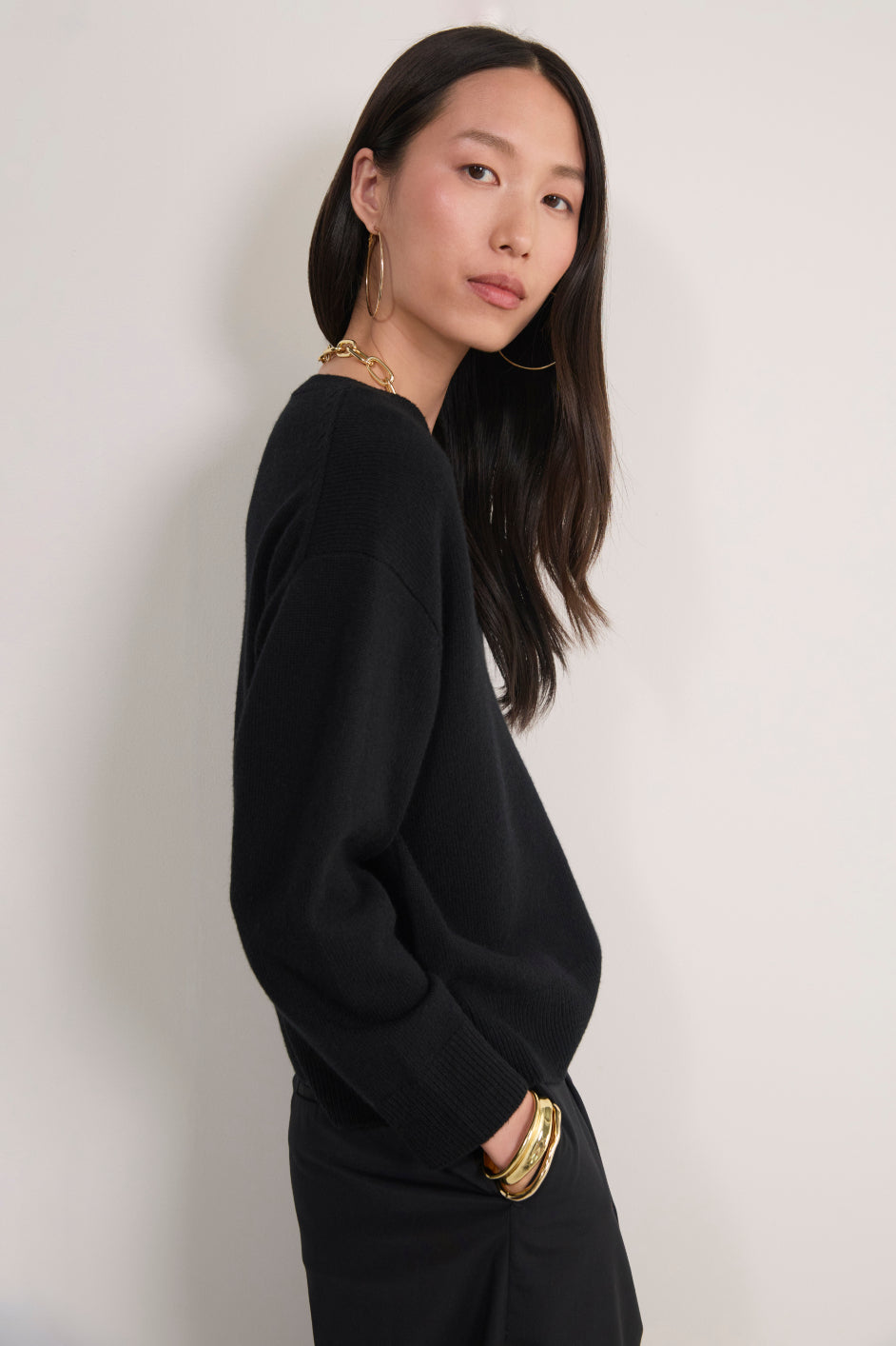 Lucie V-Neck Jumper - Black