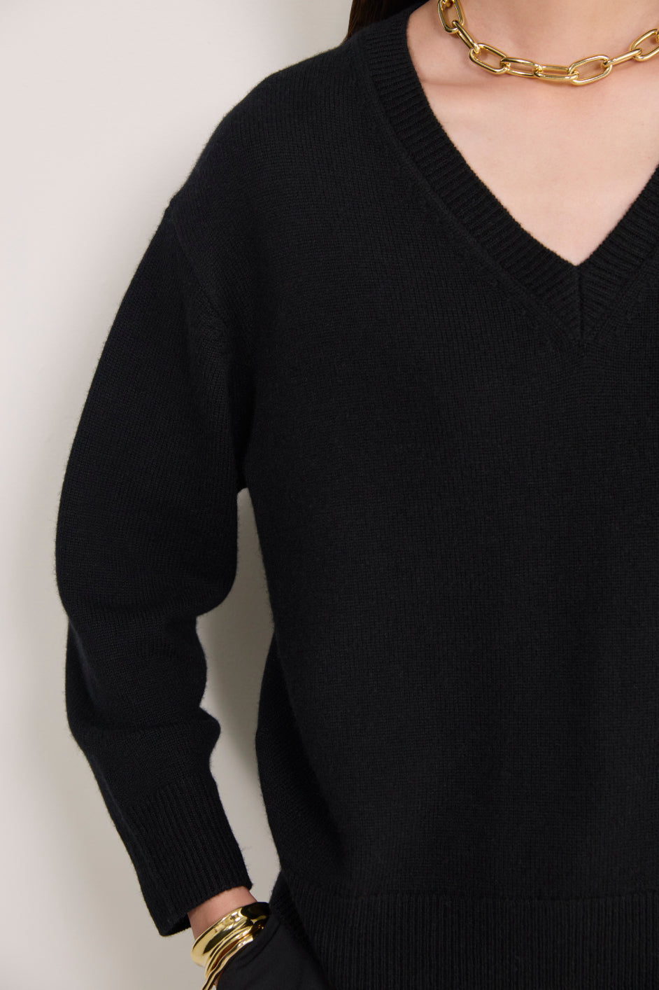 Lucie V-Neck Jumper - Black
