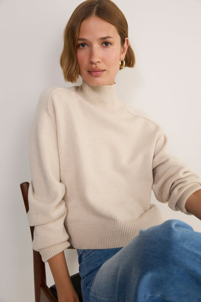 Luna Curved Hem Jumper - Oat