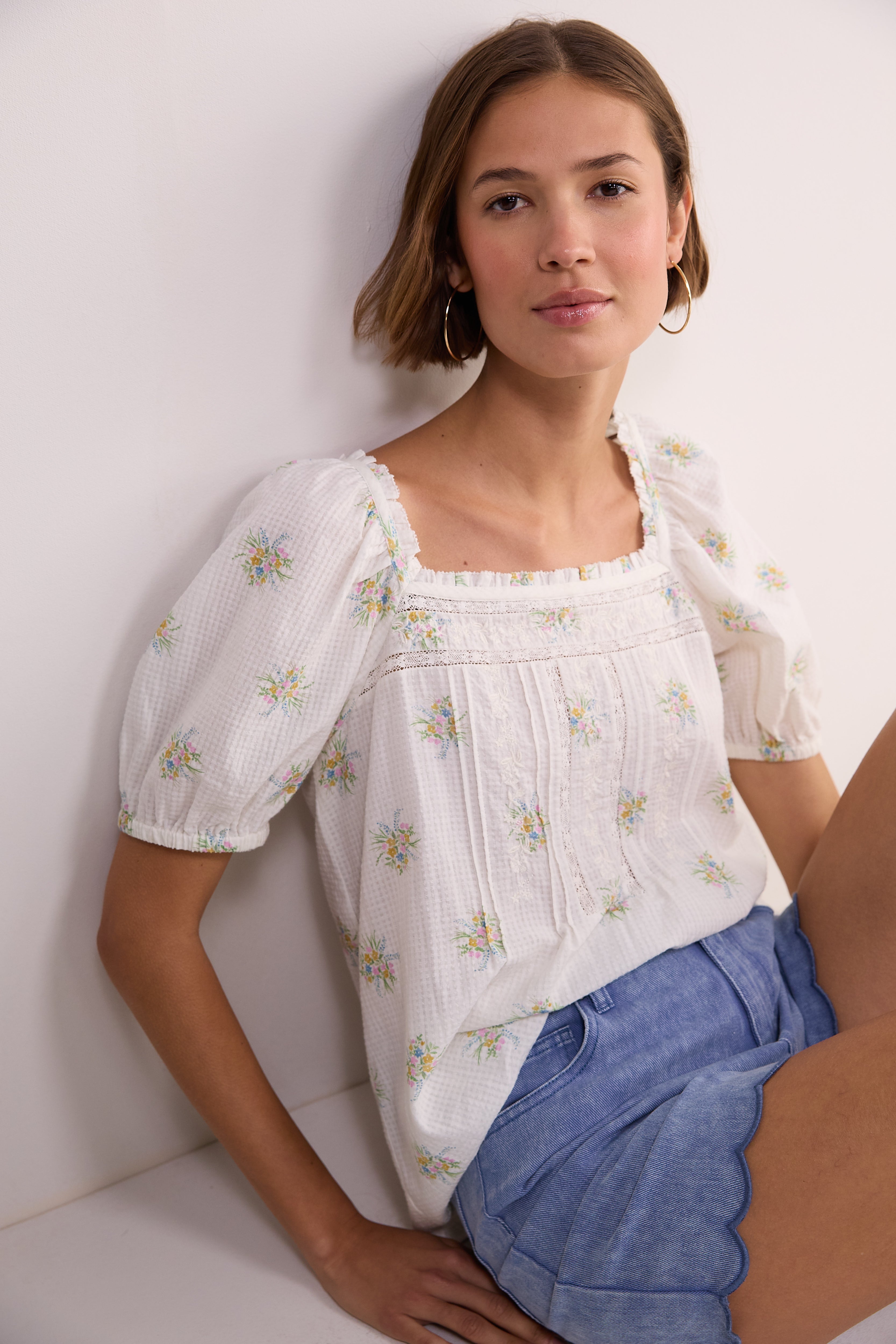 Narita Blouse - Ivory Floral Cluster