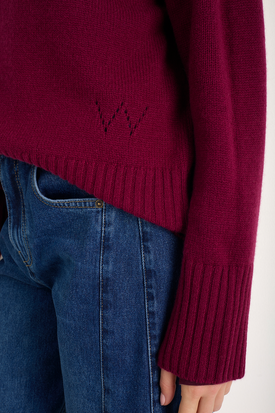 Nelly Roll Neck Jumper - Plum