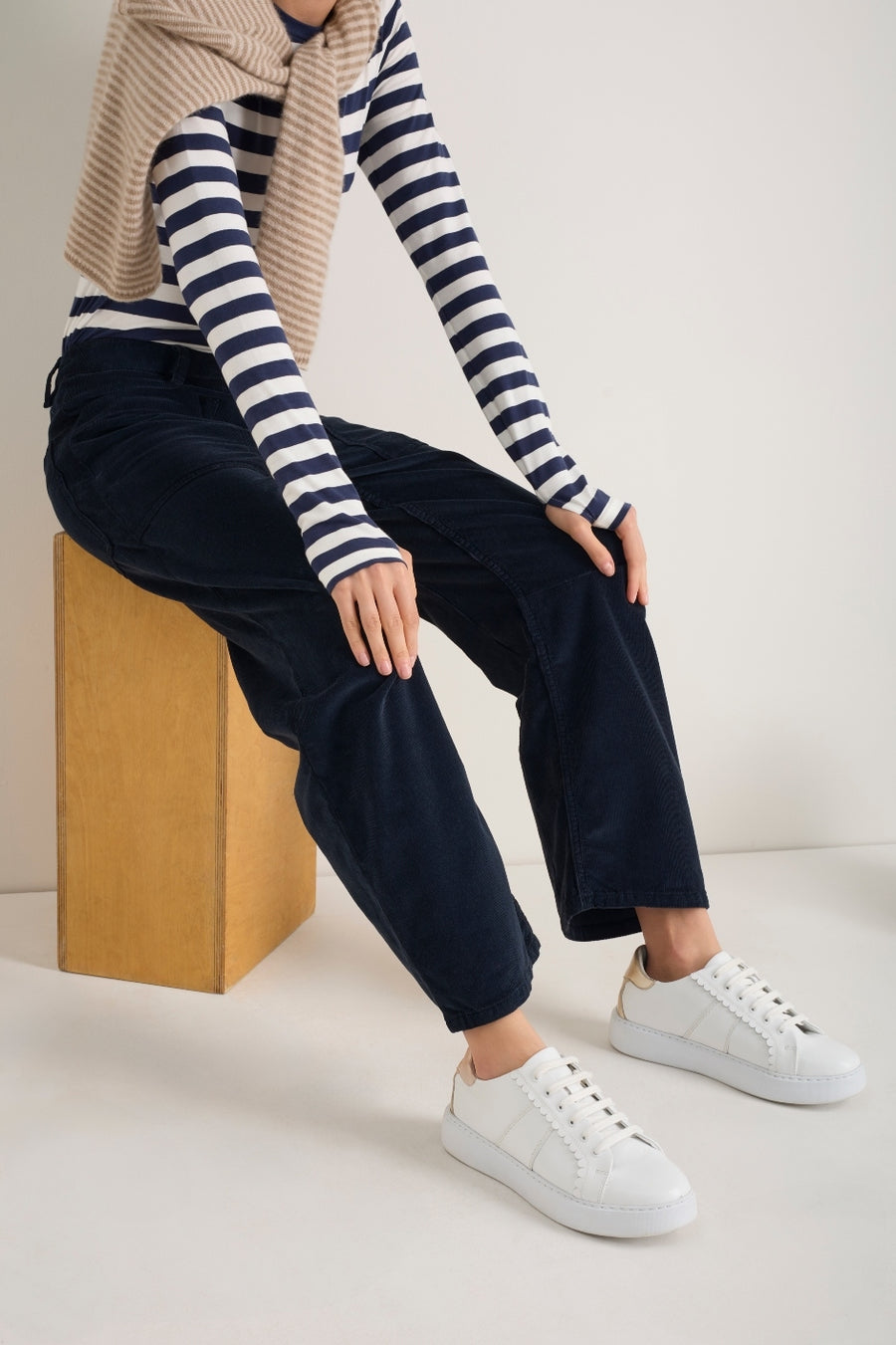 Paloma Horseshoe Pin Cord Trouser - Midnight