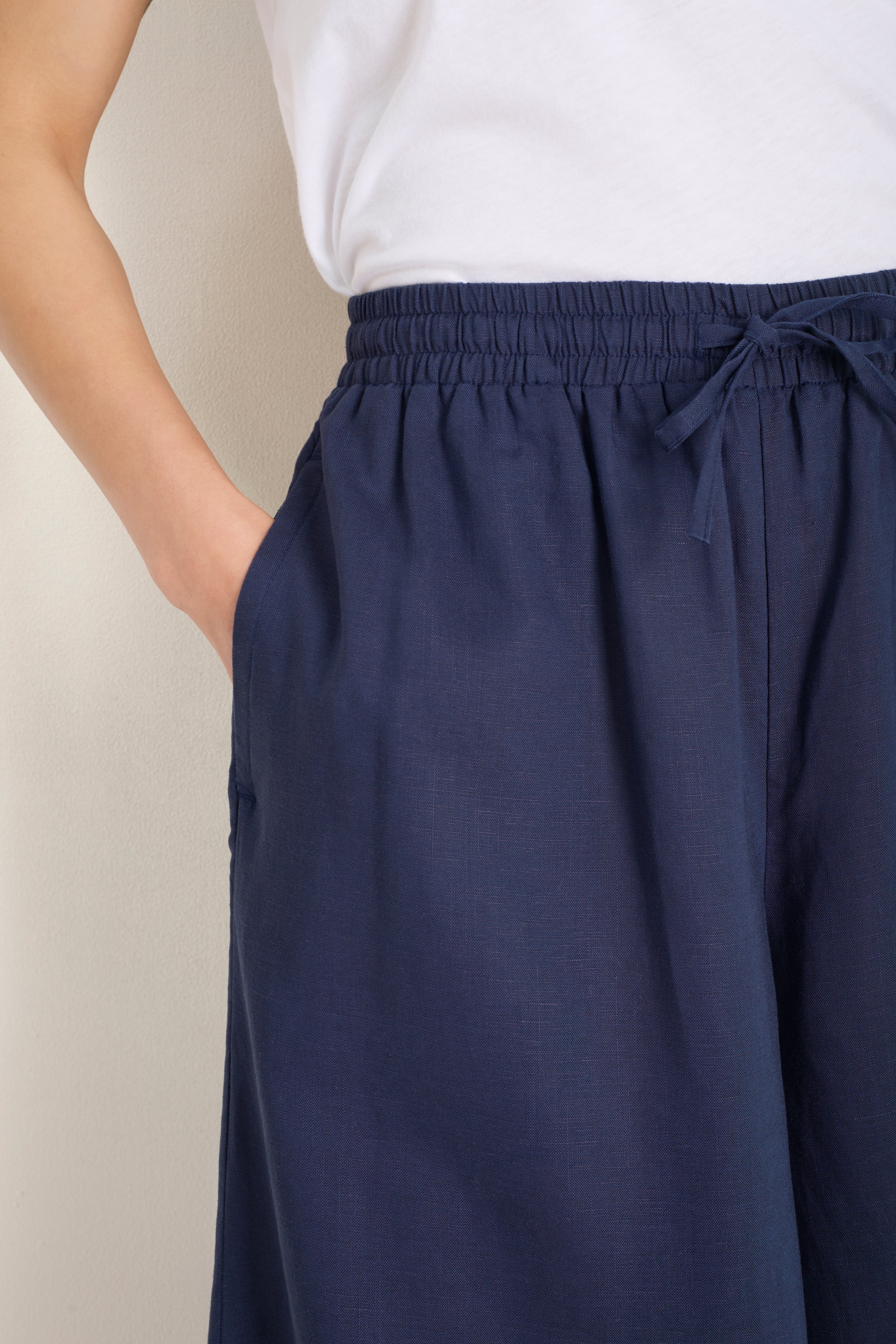 Romy Pull On Linen Culotte - Midnight