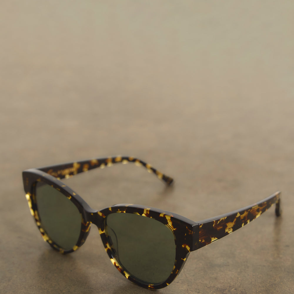 WYSE x FINLAY Henrietta Sunglasses - Turtle