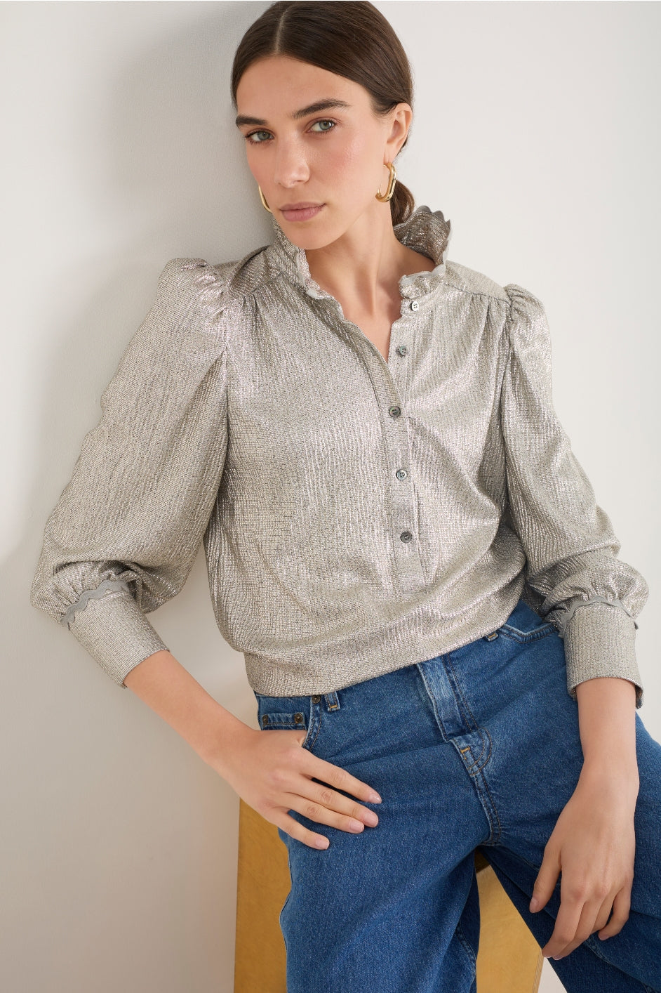 トップス Kitty frill blouse Sathony Metallic Frill Neck Top - Champagne – WYSE London