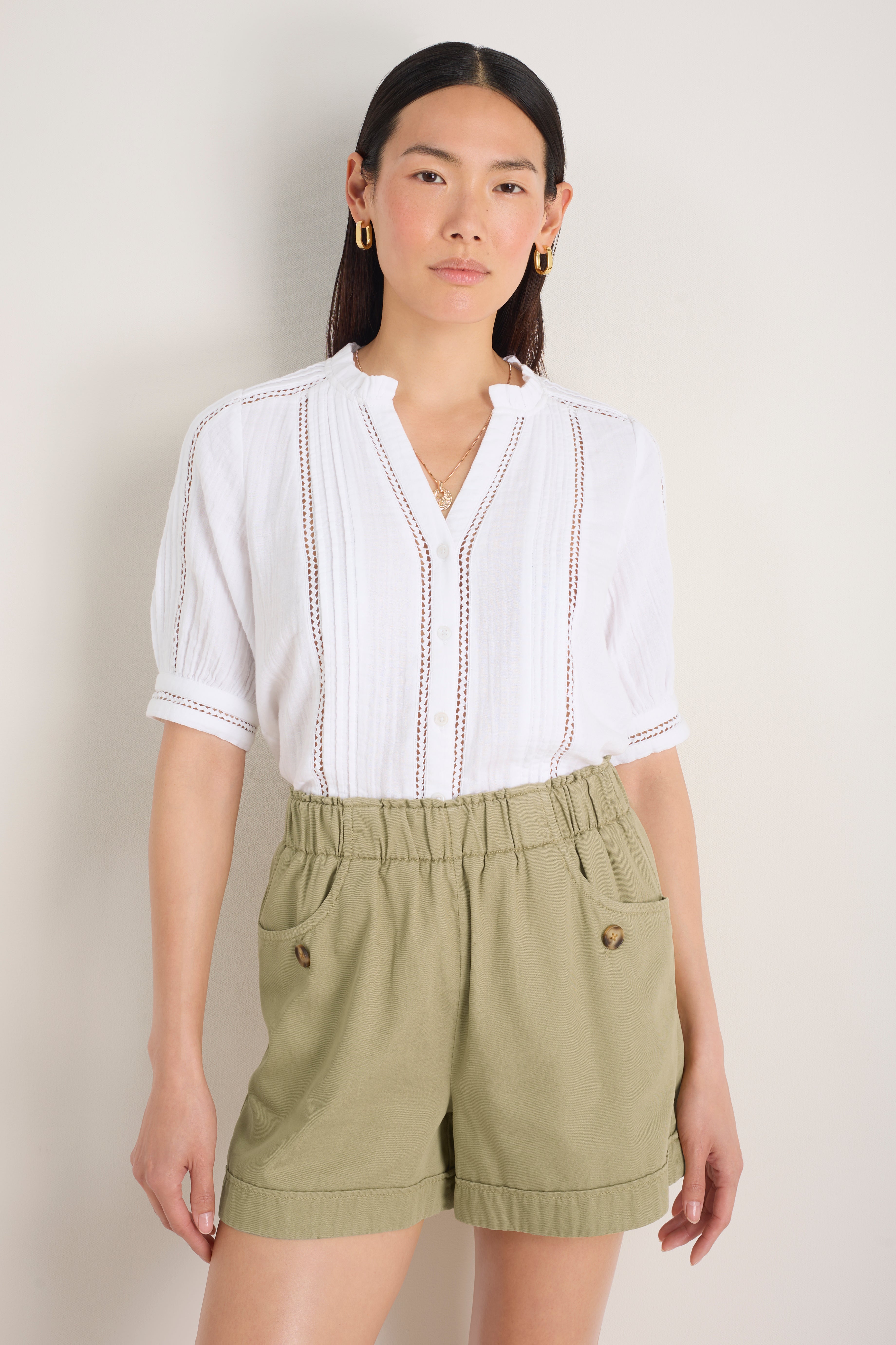 Tory Button Pocket Short - Soft Sage