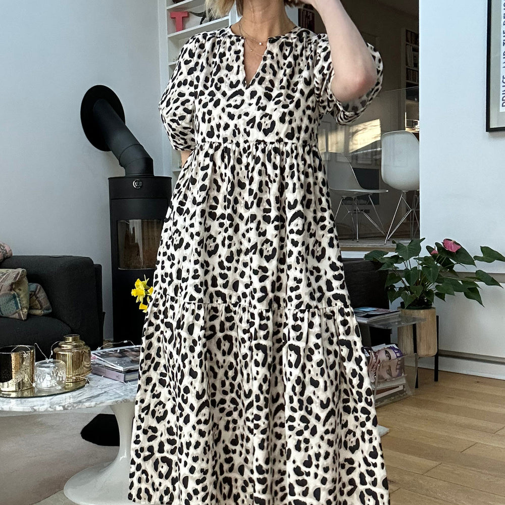 Serena Leopard Dress - Leopard - Regular